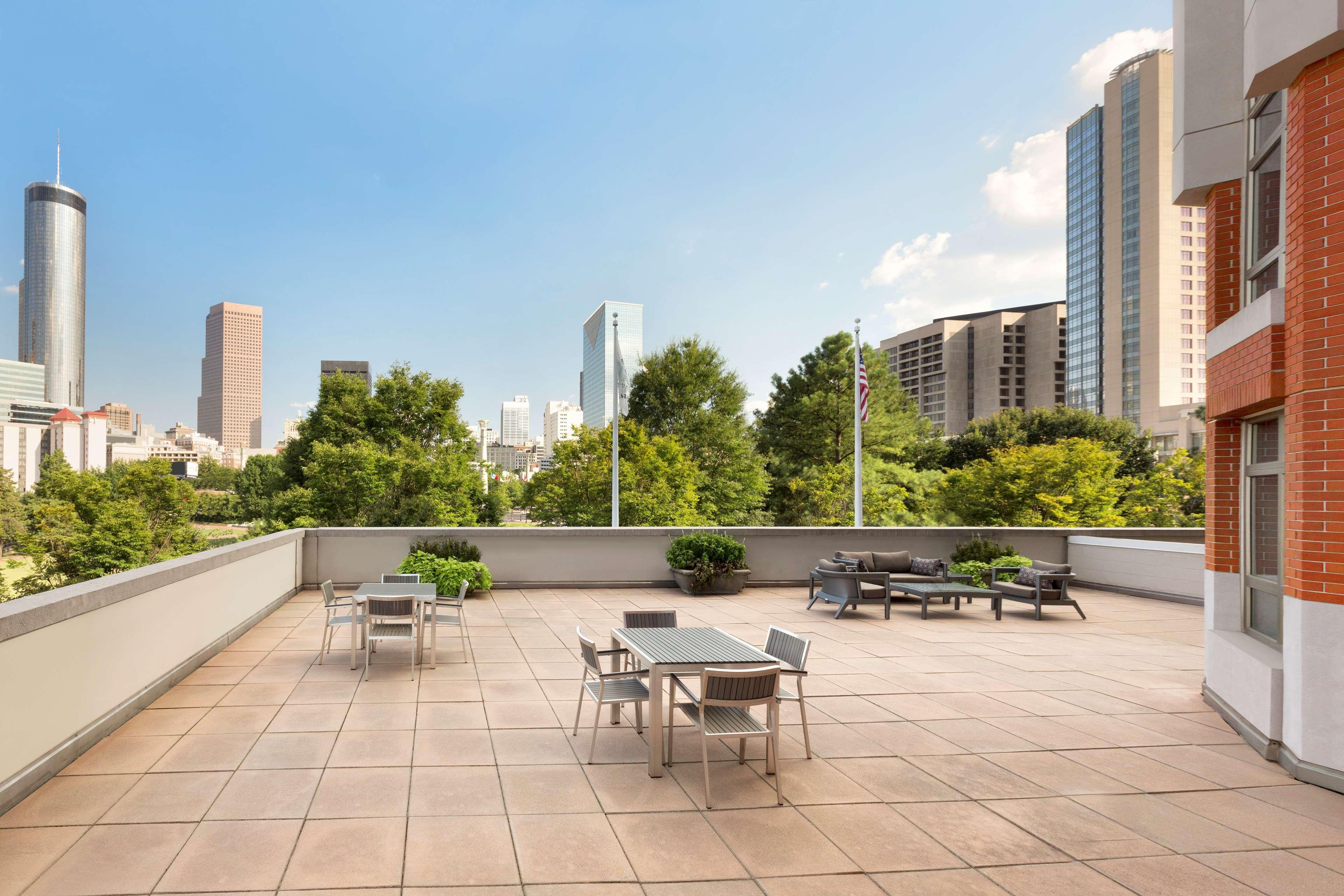 Embassy Suites By Hilton Atlanta At Centennial Olympic Park Екстериор снимка