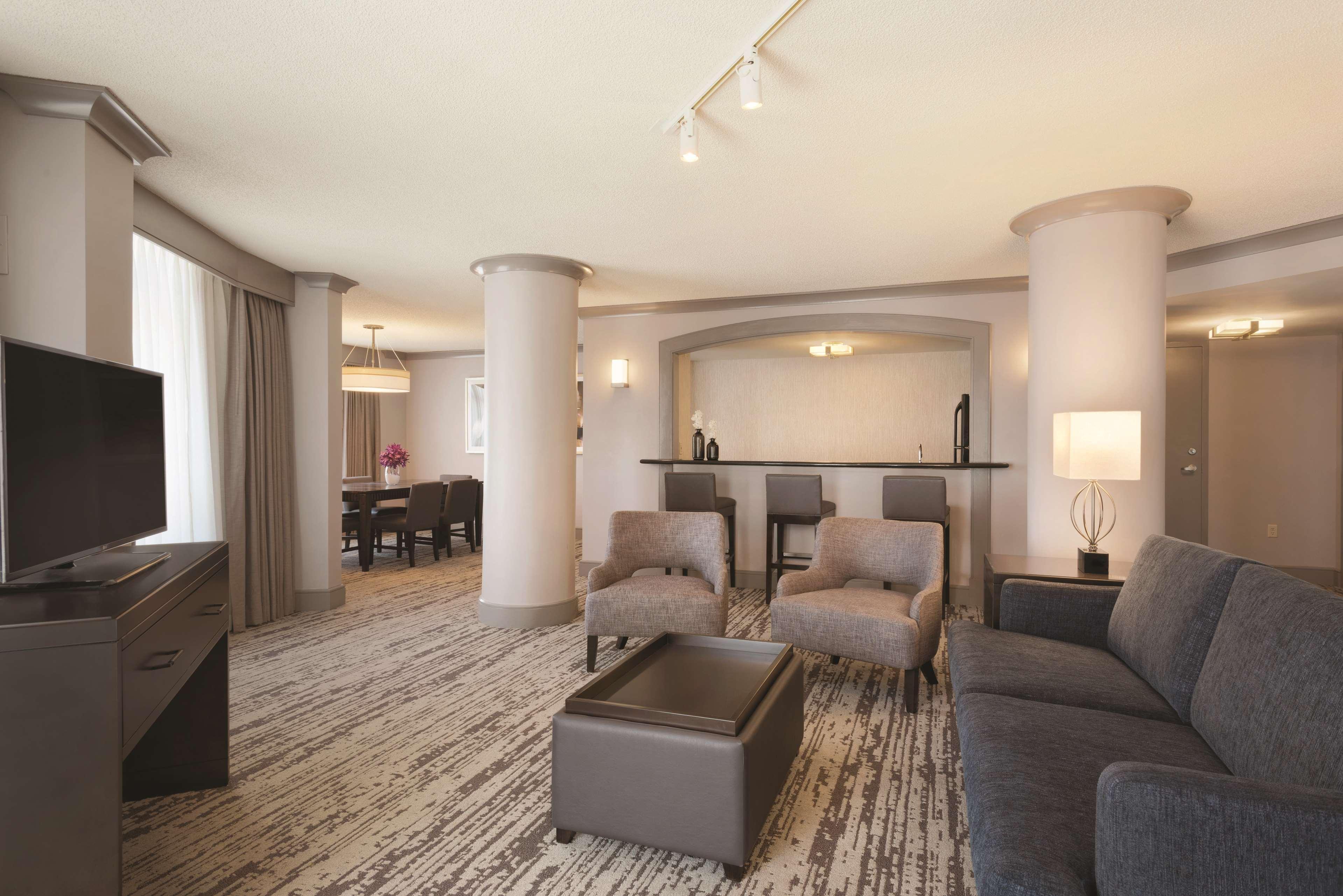 Embassy Suites By Hilton Atlanta At Centennial Olympic Park Екстериор снимка