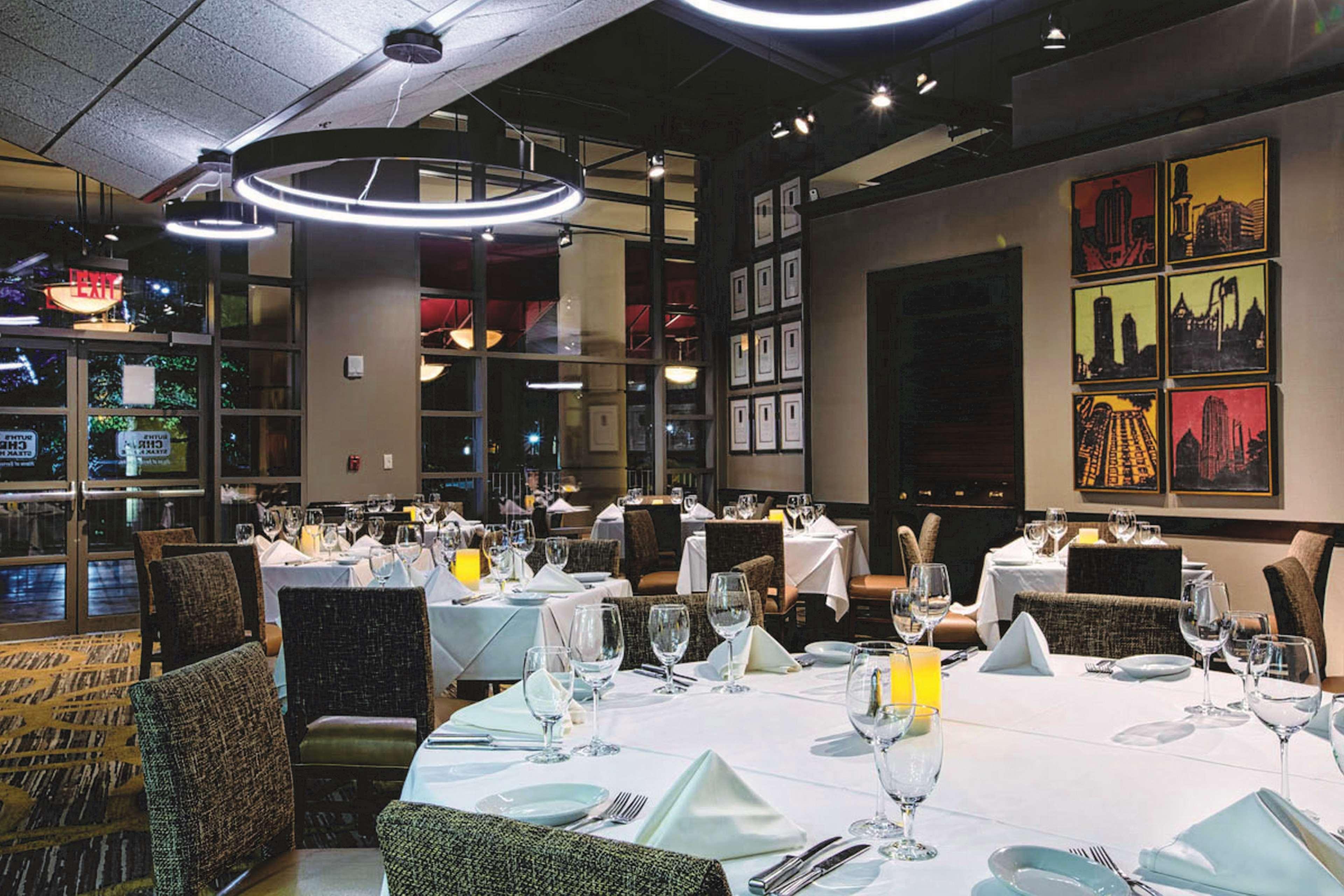 Embassy Suites By Hilton Atlanta At Centennial Olympic Park Екстериор снимка