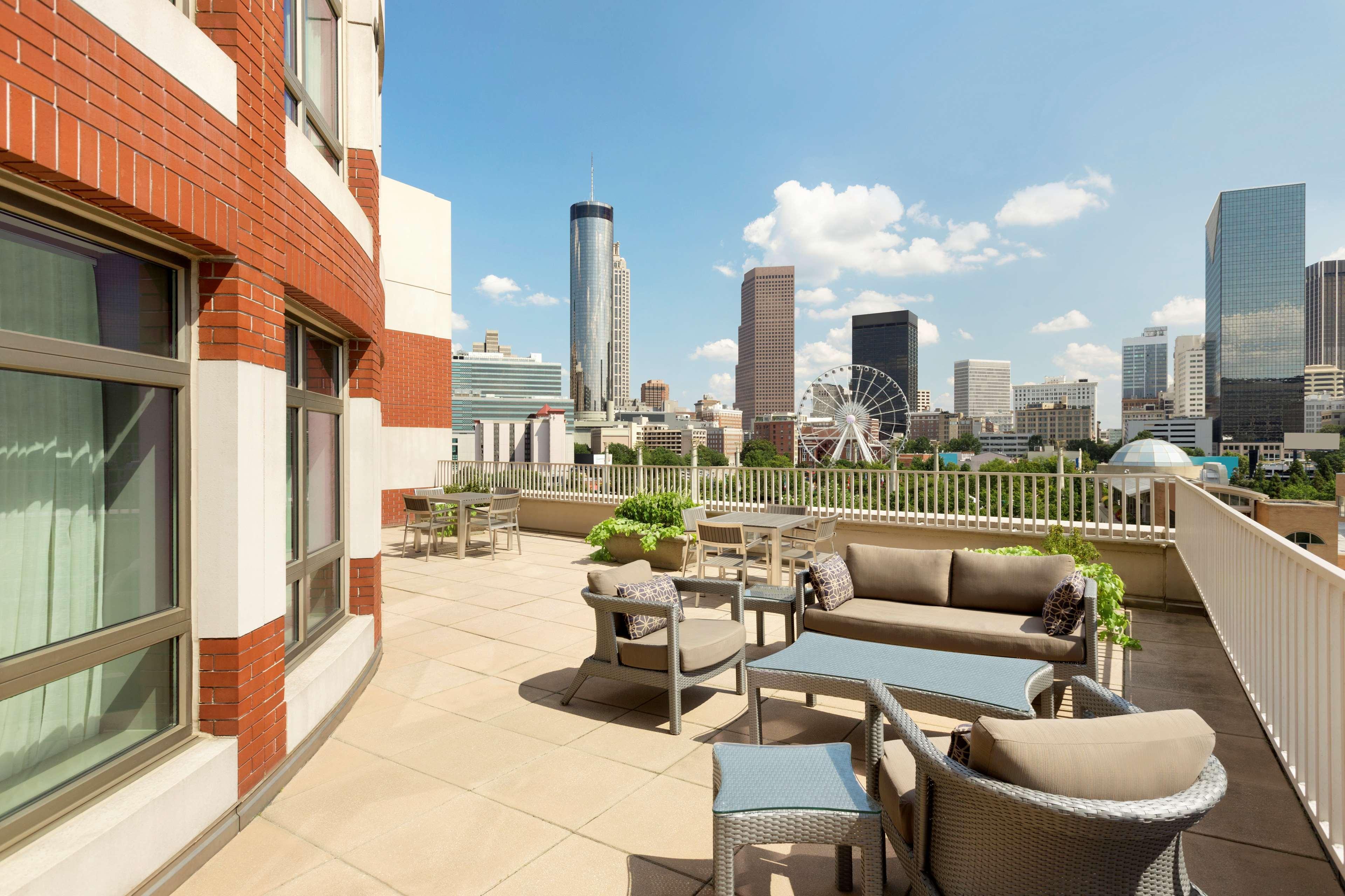 Embassy Suites By Hilton Atlanta At Centennial Olympic Park Екстериор снимка