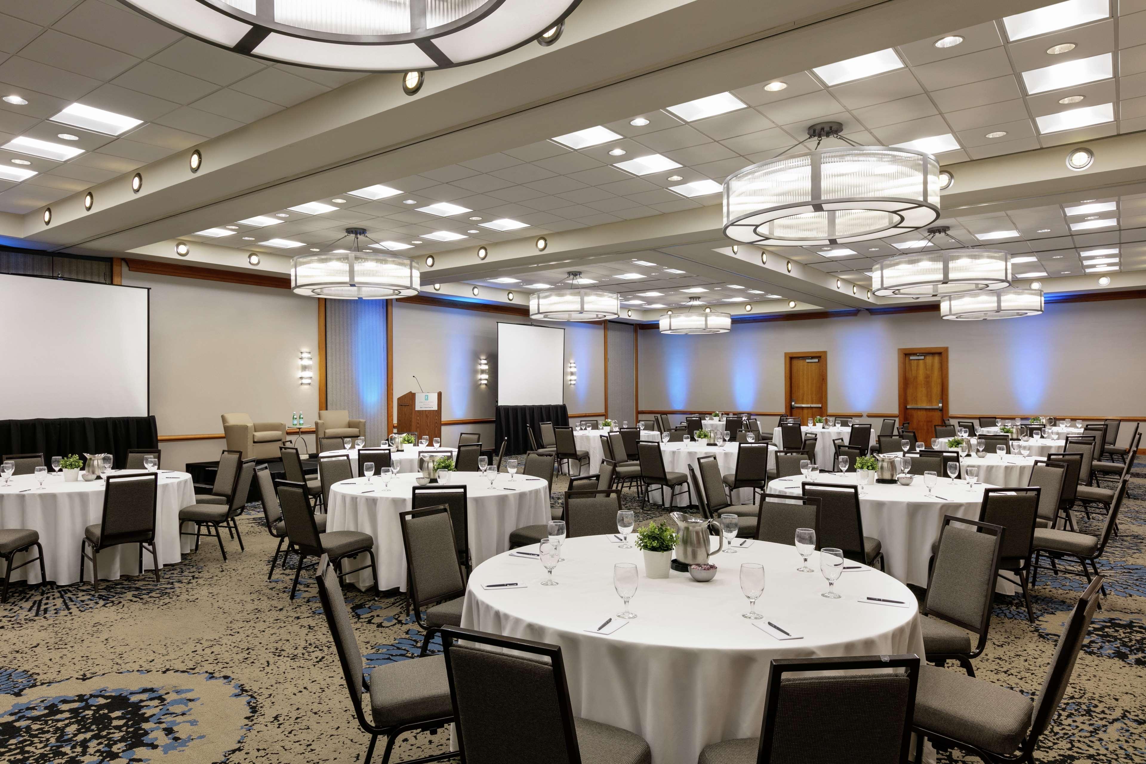Embassy Suites By Hilton Atlanta At Centennial Olympic Park Екстериор снимка