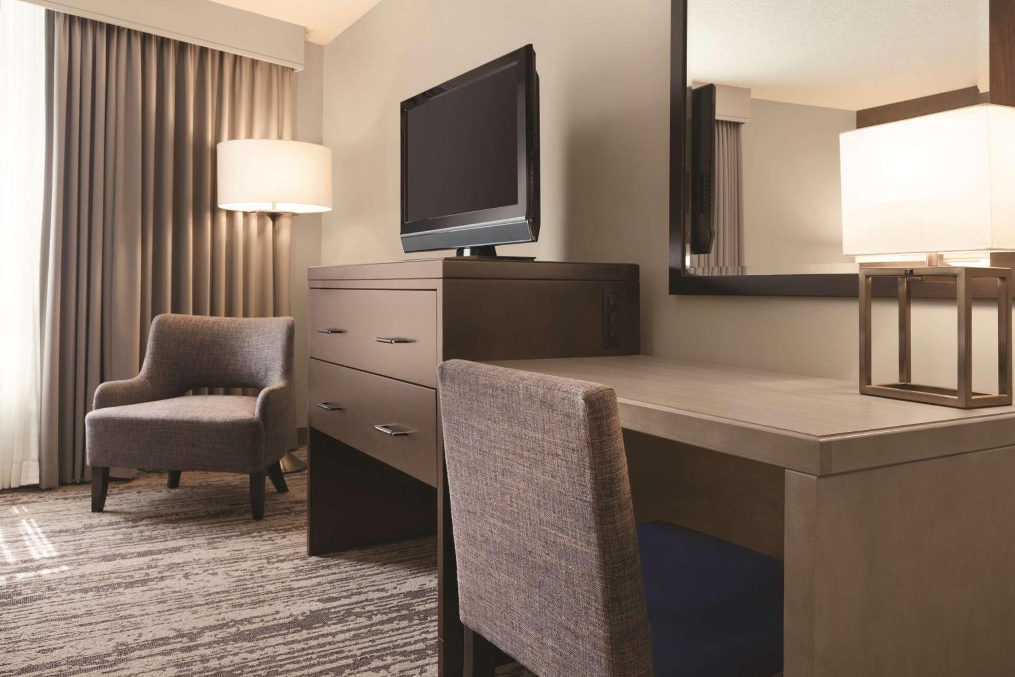 Embassy Suites By Hilton Atlanta At Centennial Olympic Park Екстериор снимка