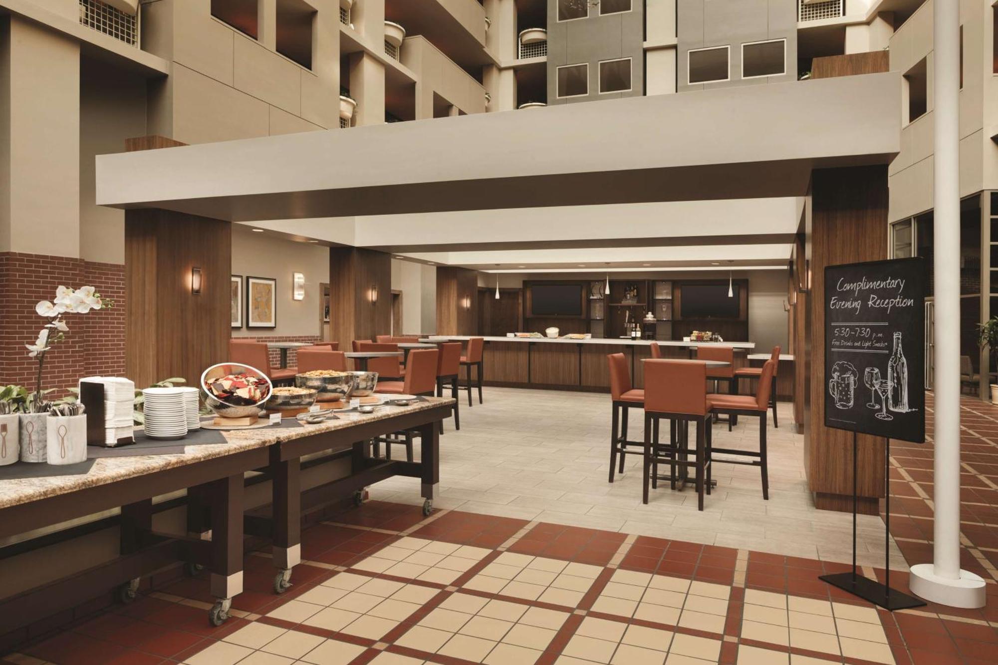 Embassy Suites By Hilton Atlanta At Centennial Olympic Park Екстериор снимка