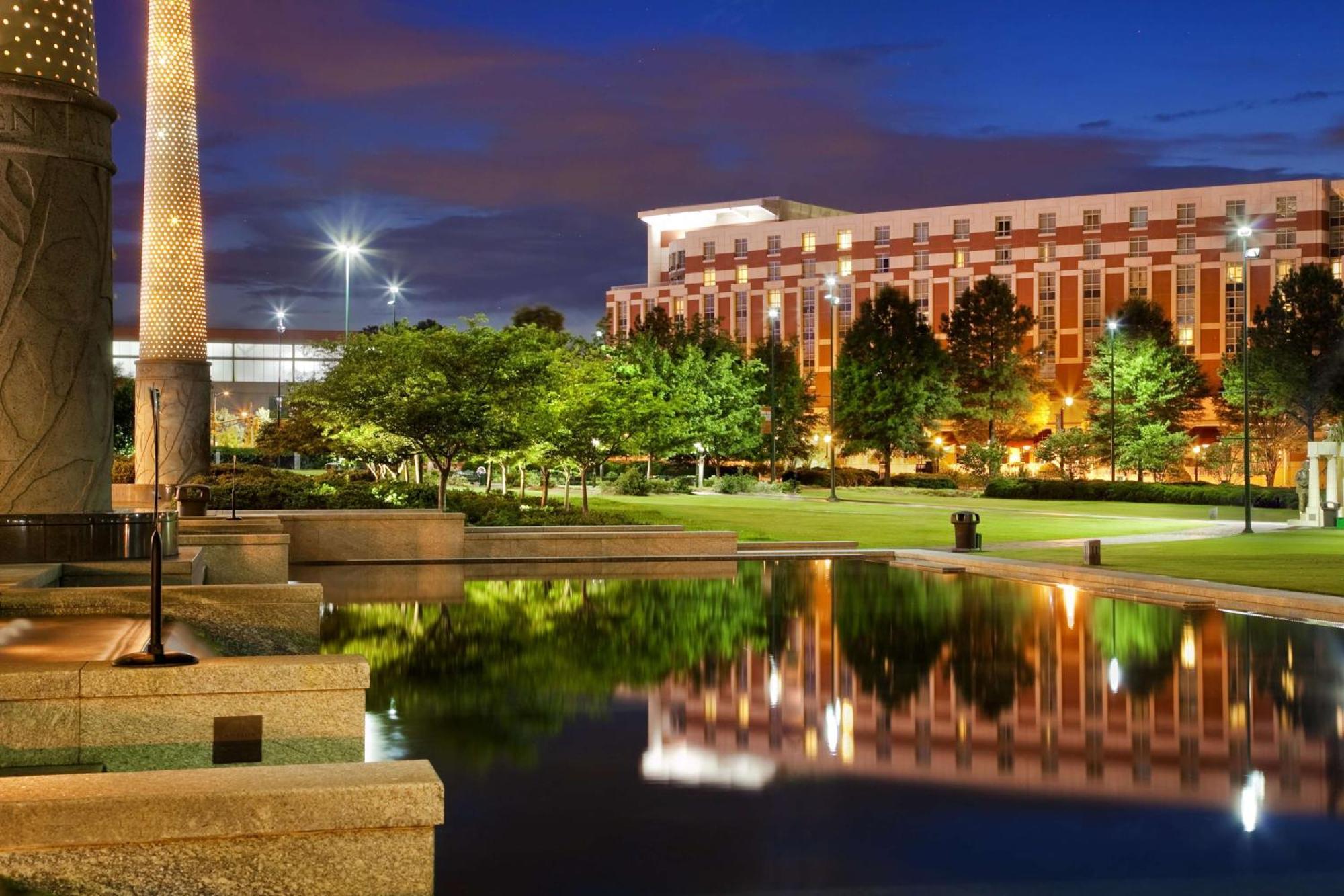 Embassy Suites By Hilton Atlanta At Centennial Olympic Park Екстериор снимка