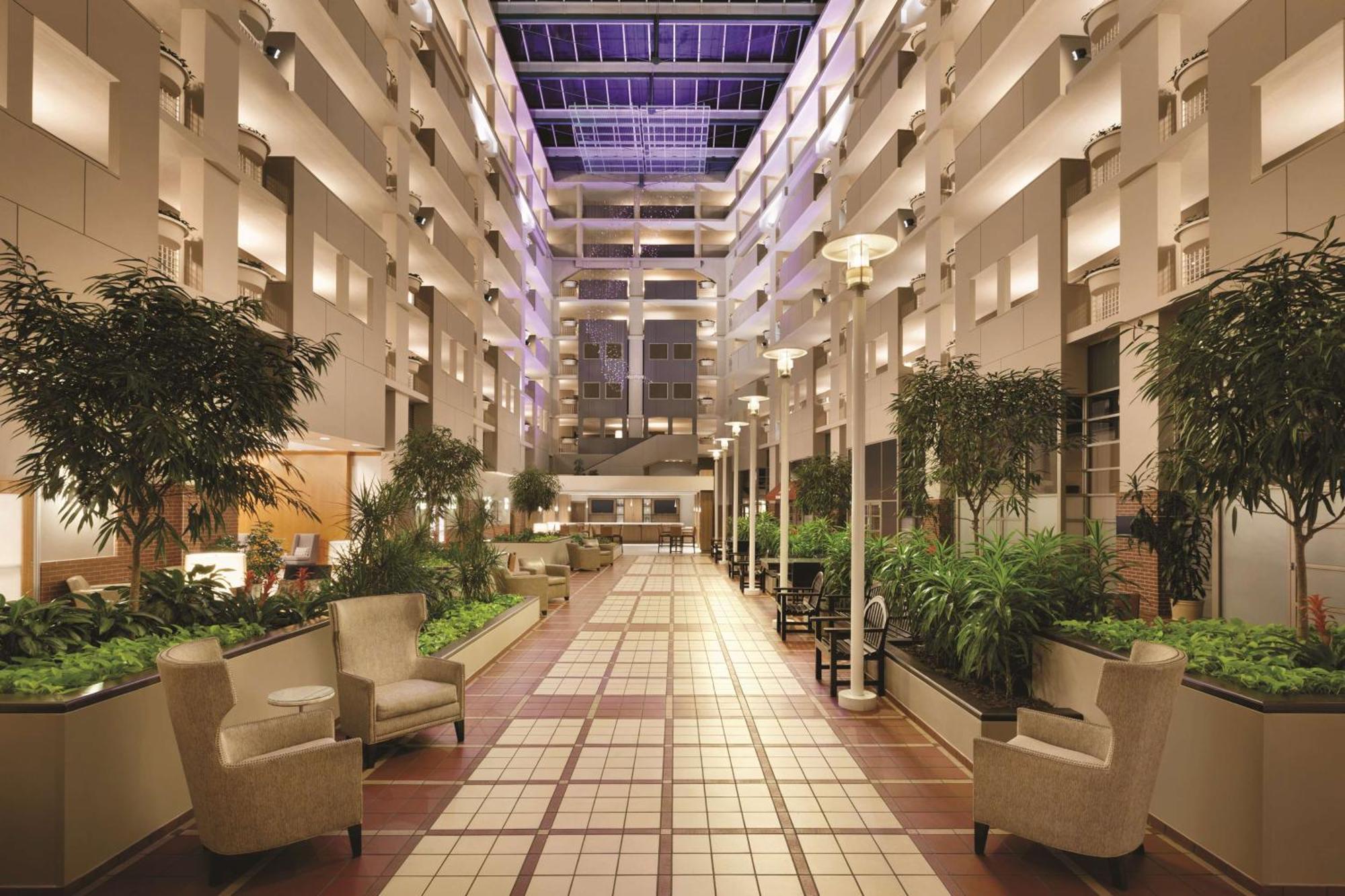 Embassy Suites By Hilton Atlanta At Centennial Olympic Park Екстериор снимка