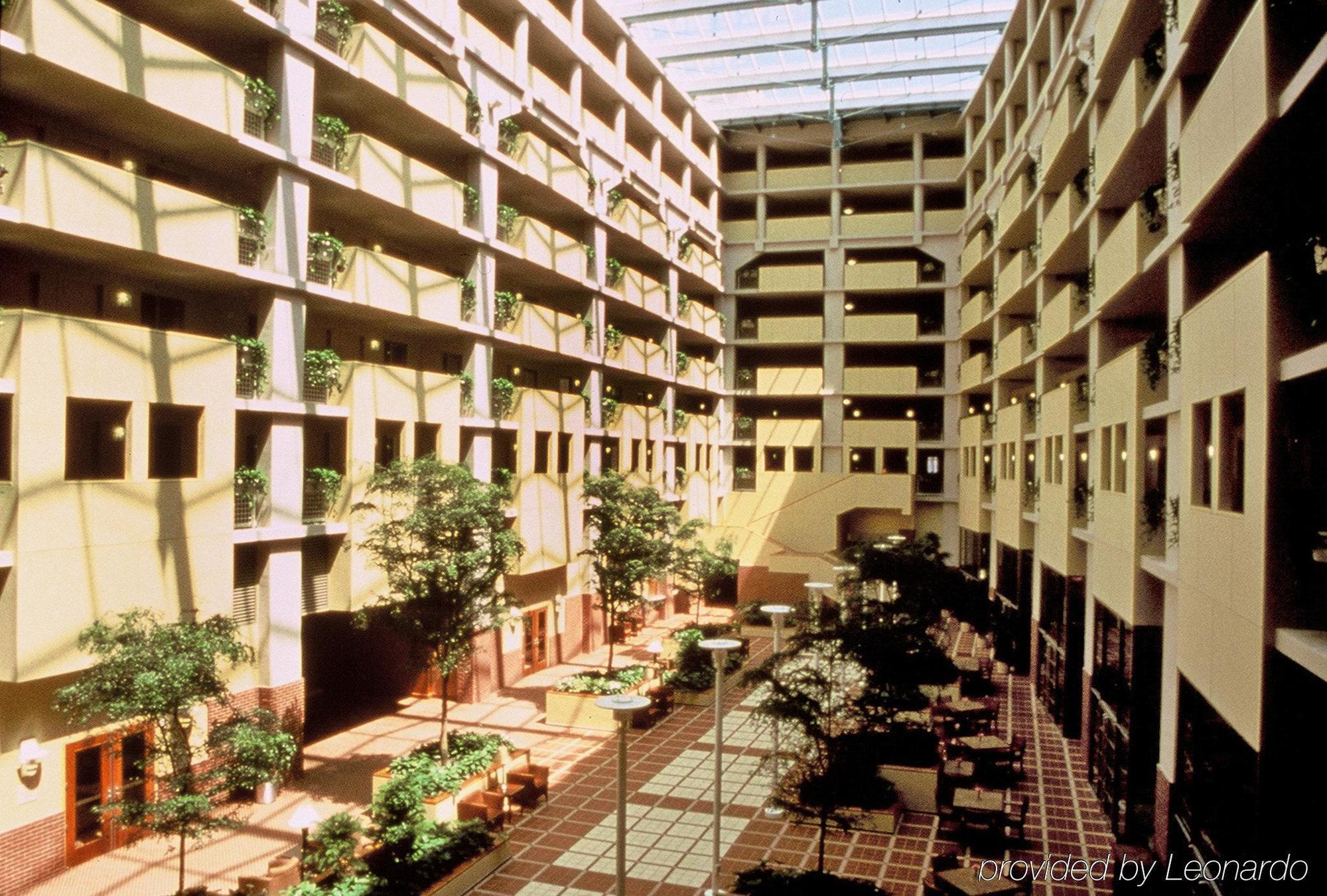 Embassy Suites By Hilton Atlanta At Centennial Olympic Park Интериор снимка